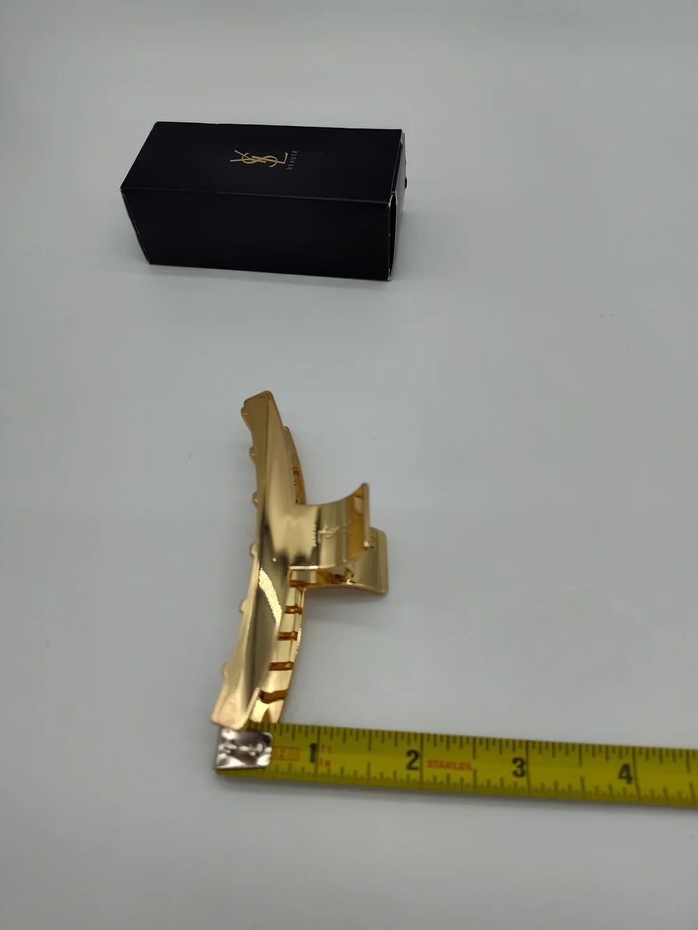 YSL Beauté Gold Hair Claw Clip Oversized Luxe Minimalist Beauty VIP Gift NIB NWT